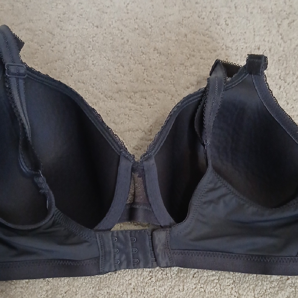 Wacoal Bras - Picture 9 of 12